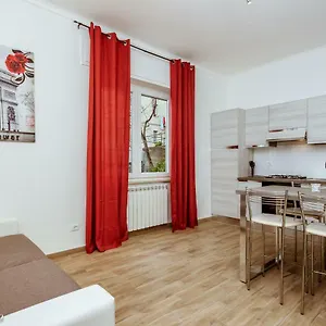 Happy House Apartment